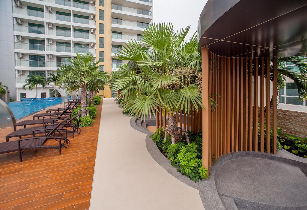 Peak Towers Condominium Pattaya Exterior photo